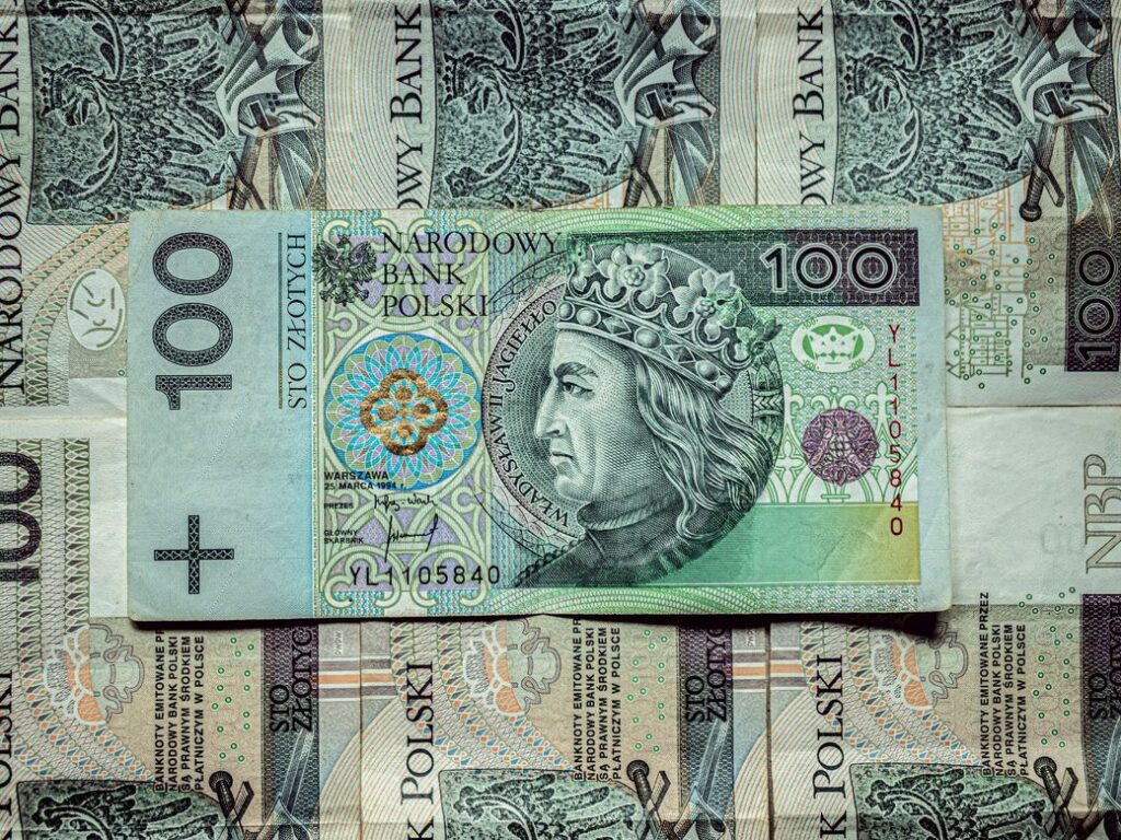 Premia 900 zł w Erste Banku